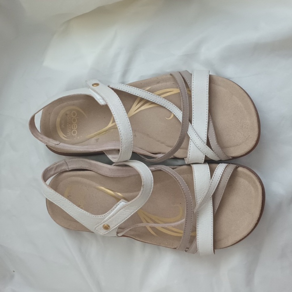 Abeo sandals size 8